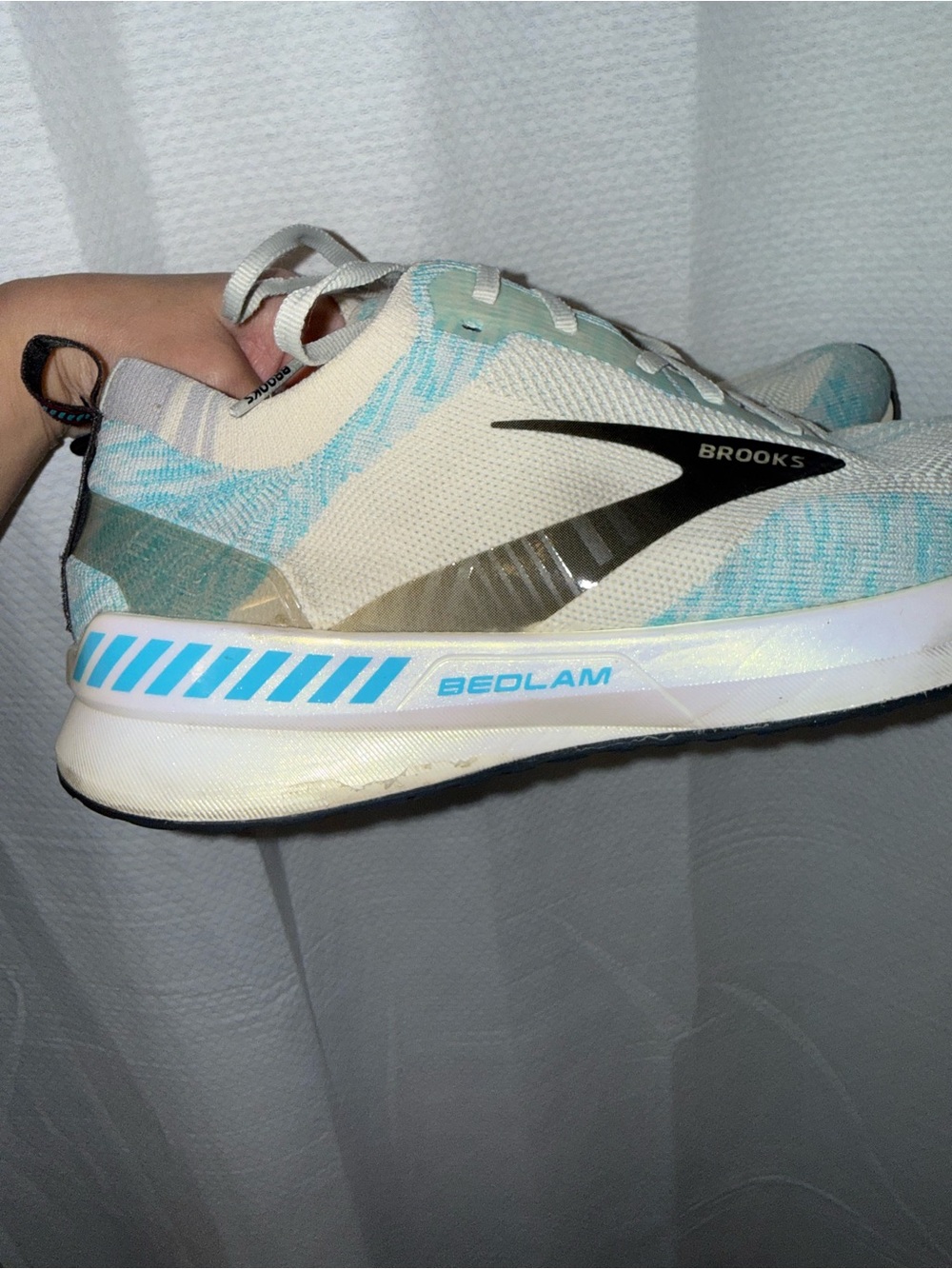 Brooks Bedlam Running Shoe - Cream with Light Blue Accents